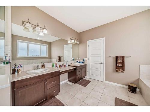 34 Cityscape Bay Ne, Calgary, AB - Indoor Photo Showing Bathroom