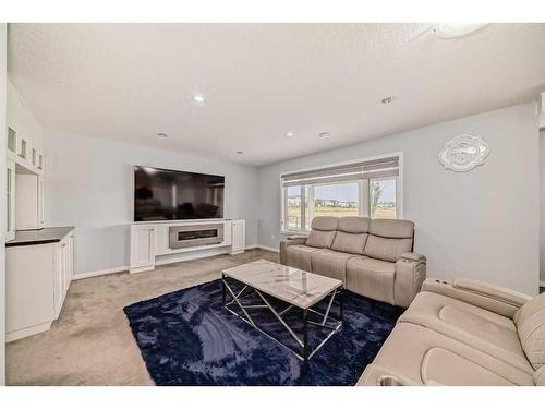 34 Cityscape Bay Ne, Calgary, AB - Indoor Photo Showing Living Room