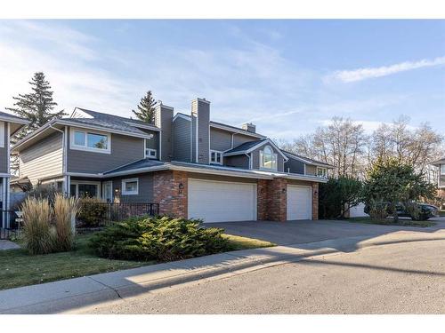 84 Woodmeadow Close Sw, Calgary, AB - Outdoor With Facade