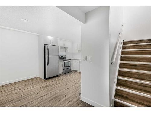 6740 Temple Drive Ne, Calgary, AB - Indoor