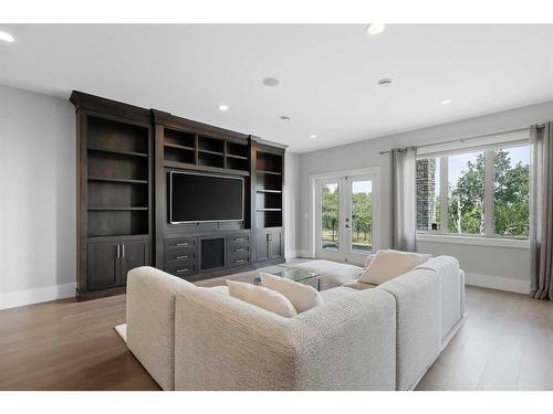 80 Coulee Way Sw, Calgary, AB - Indoor Photo Showing Living Room