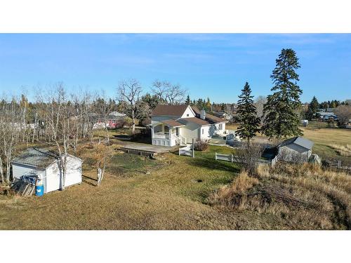 2425 13 Avenue, Didsbury, AB - Outdoor