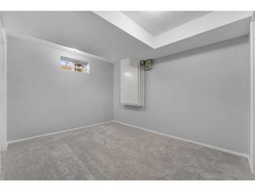 183 Coral Spings Circle Ne, Calgary, AB - Indoor