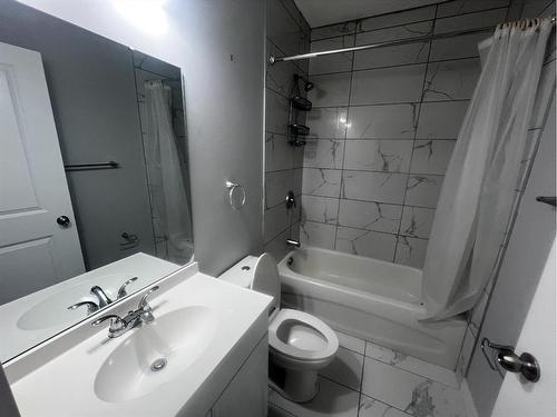 842 Cornerstone Way Ne, Calgary, AB - Indoor Photo Showing Bathroom