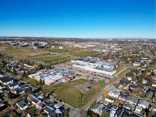 4905 21A Street Sw, Calgary, AB - Outdoor With View