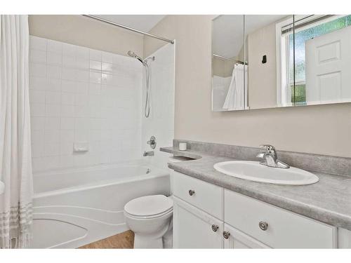 203-8108 109 Street Nw, Edmonton, AB - Indoor Photo Showing Bathroom