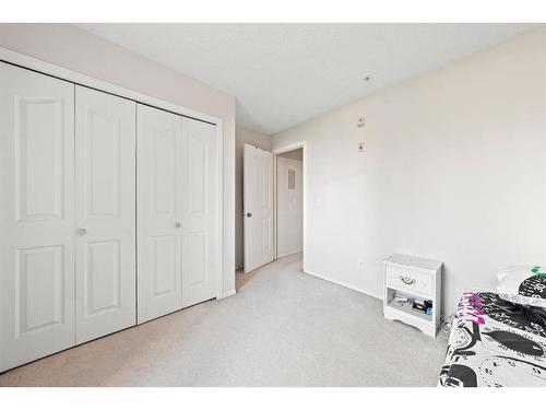 2112-2280 68 Street Ne, Calgary, AB - Indoor