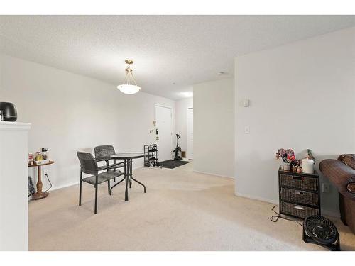 2112-2280 68 Street Ne, Calgary, AB - Indoor