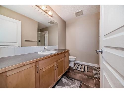 2214-211 Aspen Stone Boulevard Sw, Calgary, AB - Indoor Photo Showing Bathroom