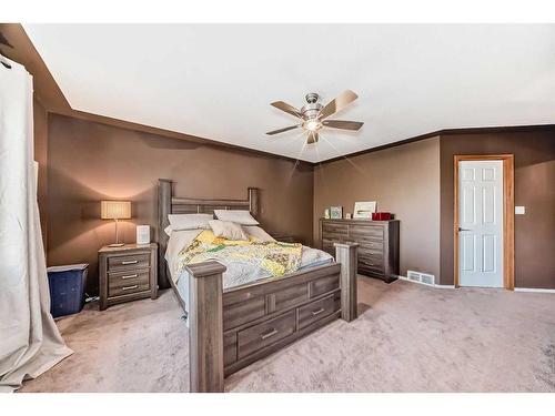 15510 Mckenzie Lake Way Se, Calgary, AB - Indoor Photo Showing Bedroom