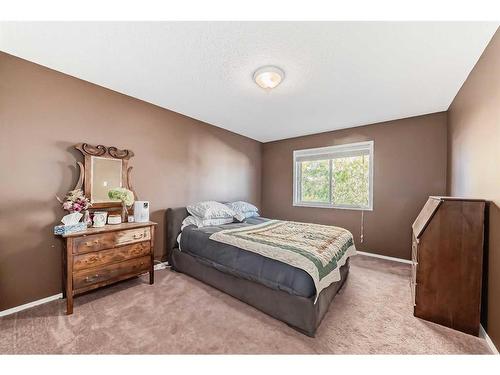 15510 Mckenzie Lake Way Se, Calgary, AB - Indoor Photo Showing Bedroom