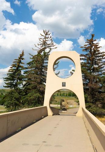 2705 5 Avenue Nw, Calgary, AB - Outdoor With View