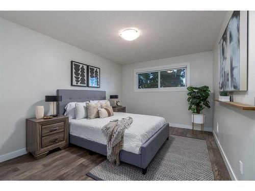 10213 75 Street Nw, Edmonton, AB - Indoor Photo Showing Bedroom