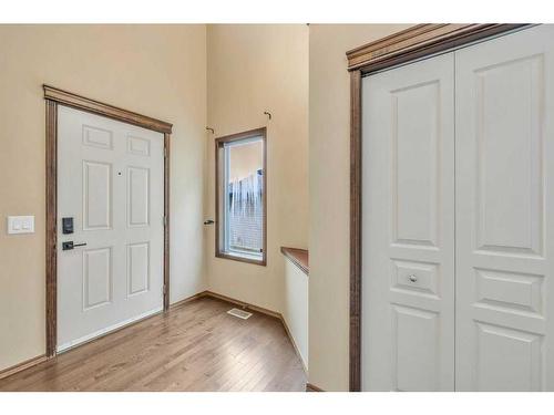 1920 New Brighton Drive Se, Calgary, AB - Indoor Photo Showing Other Room