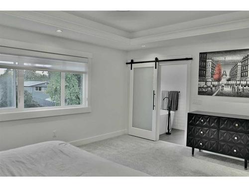 623 27 Avenue Ne, Calgary, AB - Indoor Photo Showing Bedroom