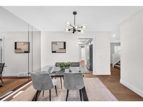 44-1901 Varsity Estates Drive Nw, Calgary, AB - Indoor Photo Showing Dining Room