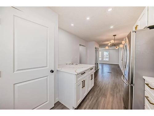 28 Bedford Circle Ne, Calgary, AB - Indoor