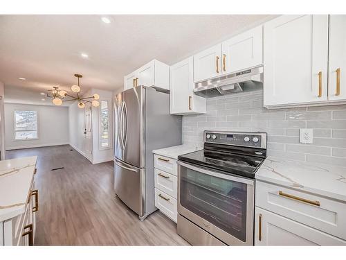 28 Bedford Circle Ne, Calgary, AB - Indoor Photo Showing Kitchen With Stainless Steel Kitchen