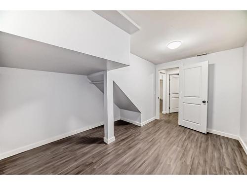 28 Bedford Circle Ne, Calgary, AB - Indoor