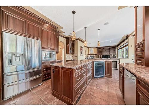 115 Westridge Crescent Sw, Calgary, AB - Indoor Photo Showing Kitchen With Upgraded Kitchen