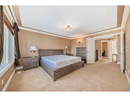 115 Westridge Crescent Sw, Calgary, AB - Indoor Photo Showing Bedroom