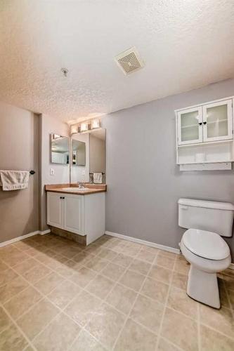 109-550 Prominence Rise Sw, Calgary, AB - Indoor Photo Showing Bathroom