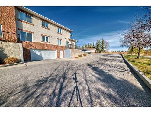 109-550 Prominence Rise Sw, Calgary, AB - Outdoor