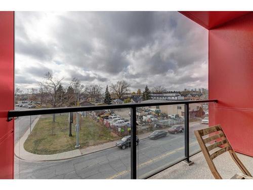 301-1526 9 Avenue Se, Calgary, AB - Outdoor With Balcony