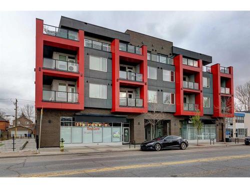 301-1526 9 Avenue Se, Calgary, AB - Outdoor With Balcony With Facade