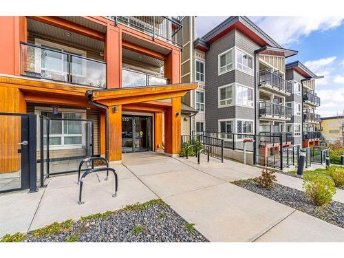 112-510 Edmonton Trail Ne, Calgary, AB - Outdoor With Balcony