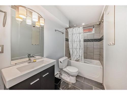 127 Sunmills Place Se, Calgary, AB - Indoor Photo Showing Bathroom