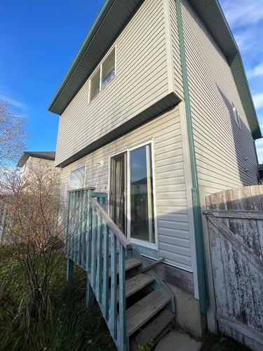 117 Taravista Way Ne, Calgary, AB - Outdoor With Exterior