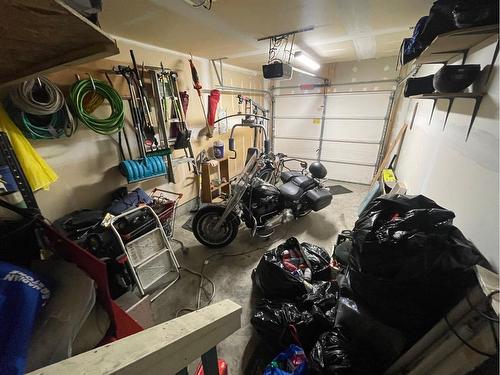 117 Taravista Way Ne, Calgary, AB - Indoor Photo Showing Garage