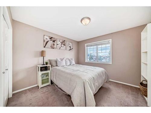 70 Chapala Grove Se, Calgary, AB - Indoor Photo Showing Bedroom