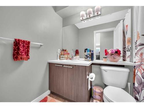 245-300 Marina Drive East, Chestermere, AB - Indoor Photo Showing Bathroom