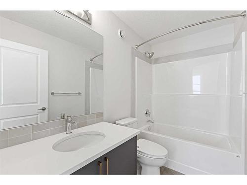 83 Sugarsnap Avenue Se, Calgary, AB - Indoor Photo Showing Bathroom