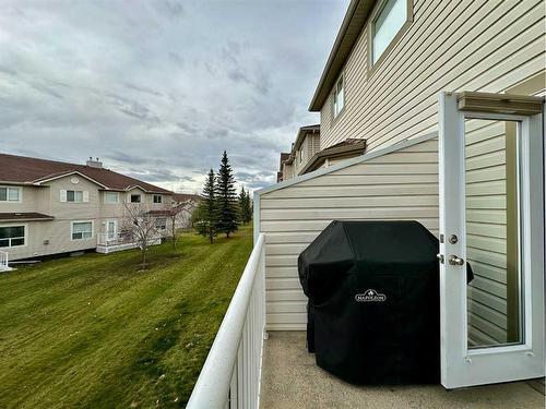 112 Douglas Glen Park Se, Calgary, AB - Outdoor With Exterior