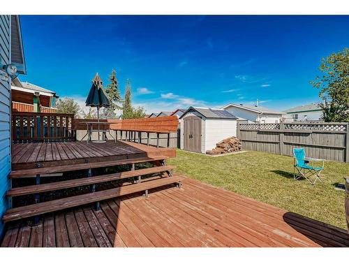 73 Applemont Place Se, Calgary, AB - Outdoor