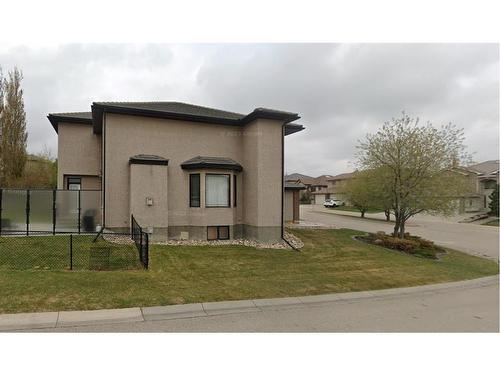 22 Hamptons Close Nw, Calgary, AB - Outdoor