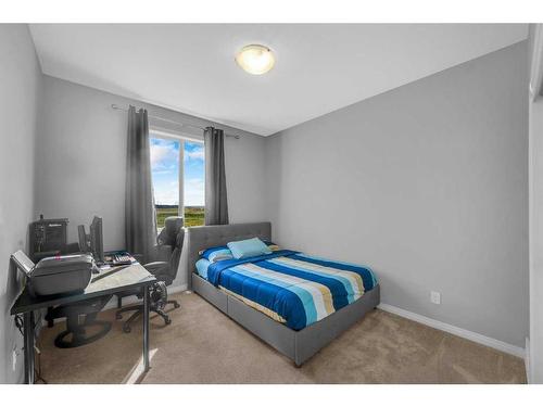 73 Cityside Way Ne, Calgary, AB - Indoor Photo Showing Bedroom