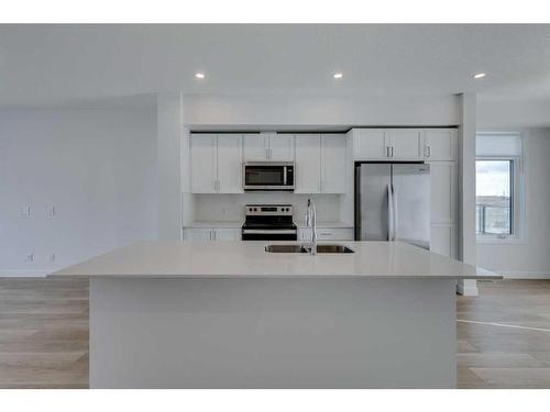 8542 19 Avenue Se, Calgary, AB - Indoor Photo Showing Kitchen With Upgraded Kitchen