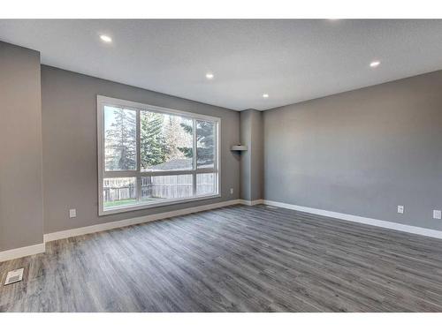 238 Woodmont Court Sw, Calgary, AB - Indoor Photo Showing Other Room