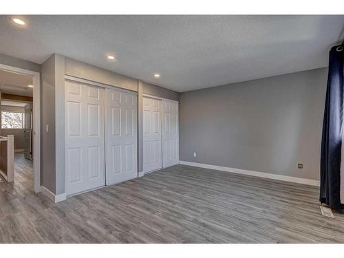 238 Woodmont Court Sw, Calgary, AB - Indoor Photo Showing Other Room