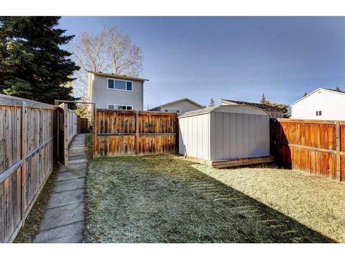 238 Woodmont Court Sw, Calgary, AB - Outdoor