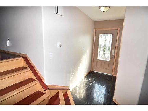 6151 Penworth Road Se, Calgary, AB - Indoor Photo Showing Other Room