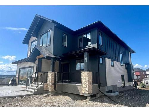 2 Heritage Close, Cochrane, AB - Outdoor