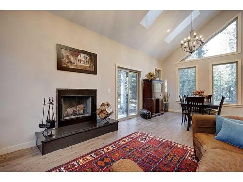 136-5417 Highway 579, Rural Mountain View County, AB - Indoor Photo Showing Living Room With Fireplace