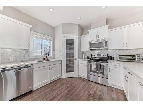 2668 Kings Heights Gate Se, Airdrie, AB - Indoor Photo Showing Kitchen With Stainless Steel Kitchen With Upgraded Kitchen