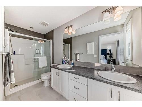 2668 Kings Heights Gate Se, Airdrie, AB - Indoor Photo Showing Bathroom