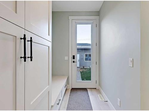 2322 24 Avenue Sw, Calgary, AB - Indoor Photo Showing Other Room